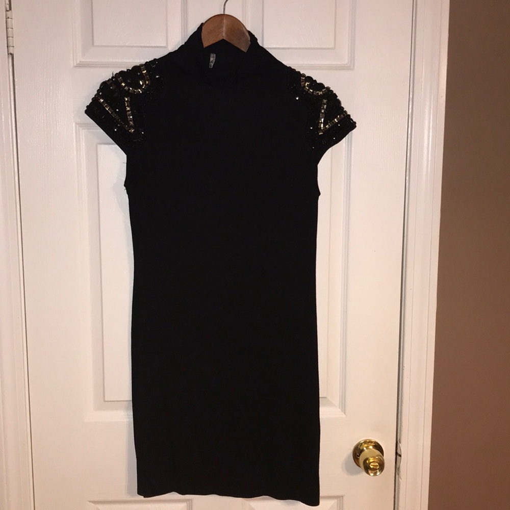 WOMEN’S BLACK DRESS WITH BEADED SLEEVES